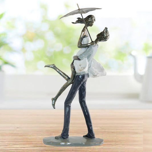Lovers with umbrella figurine 36cm