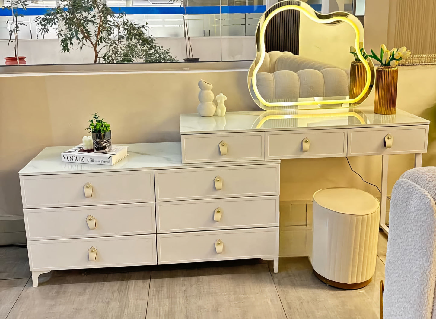 Alice vanity set