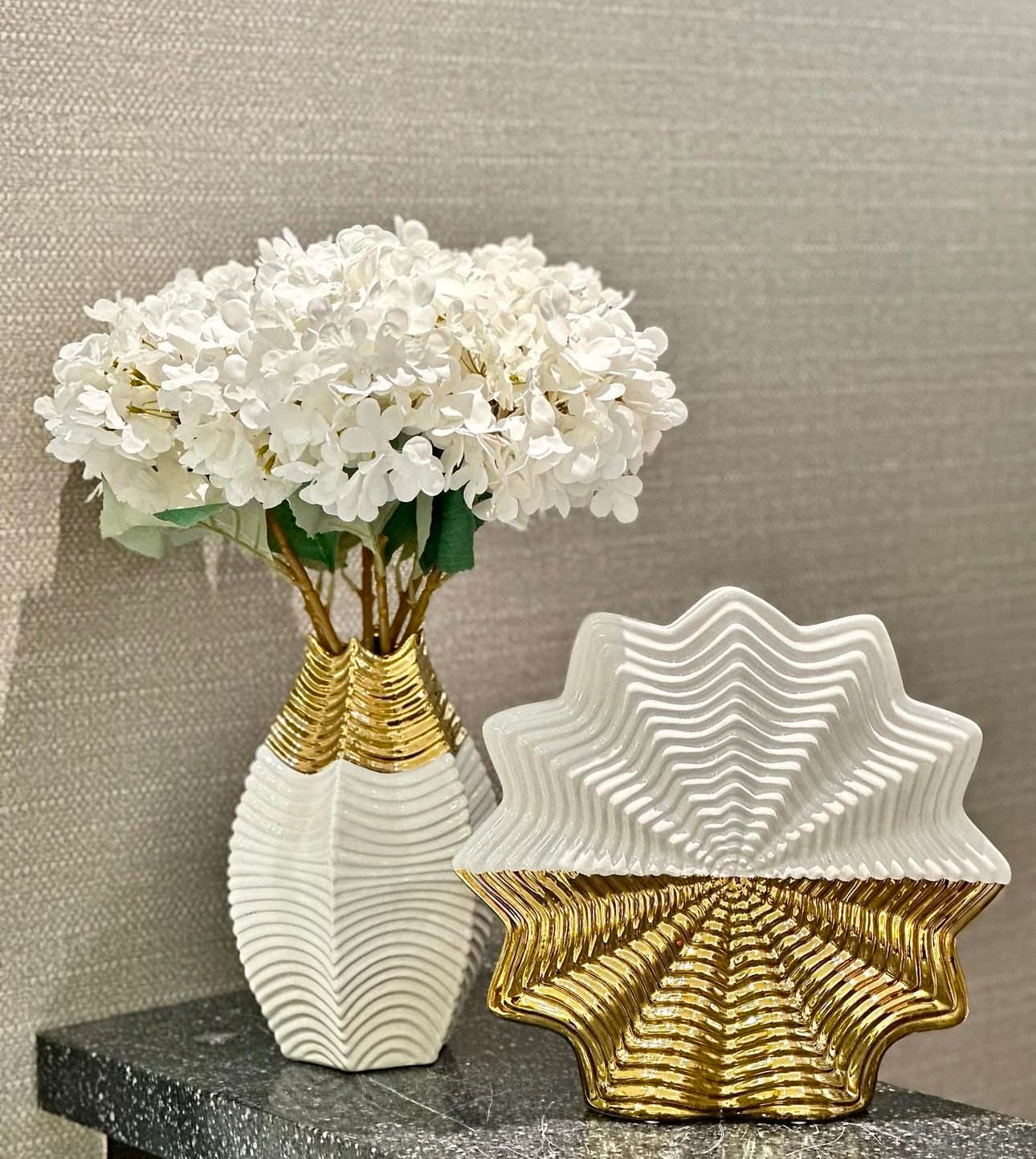 Shell vase ornament set