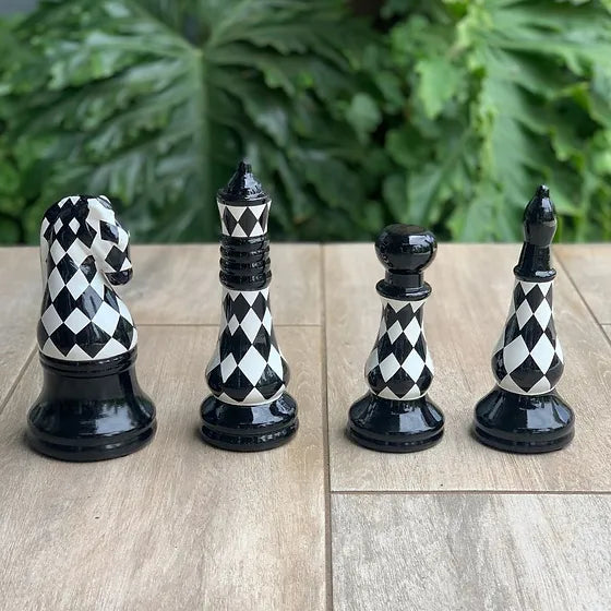 Checked chess decor set
