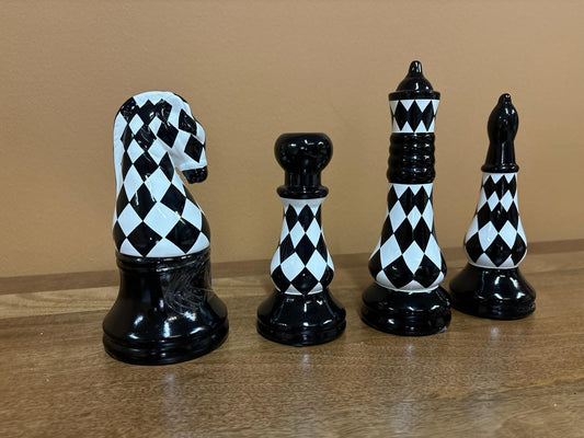Checked chess decor set