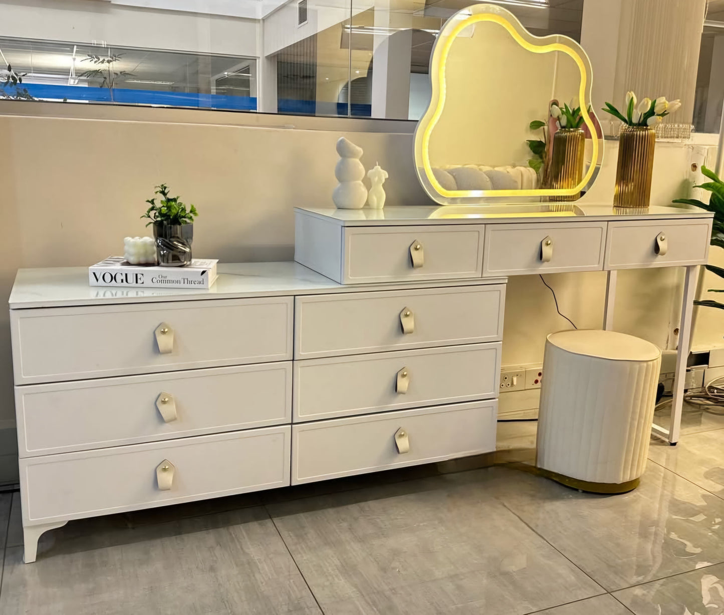 Alice vanity set