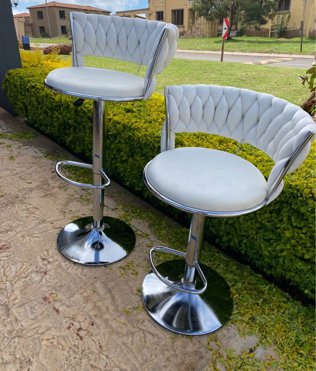 Twisted 06 bar stool